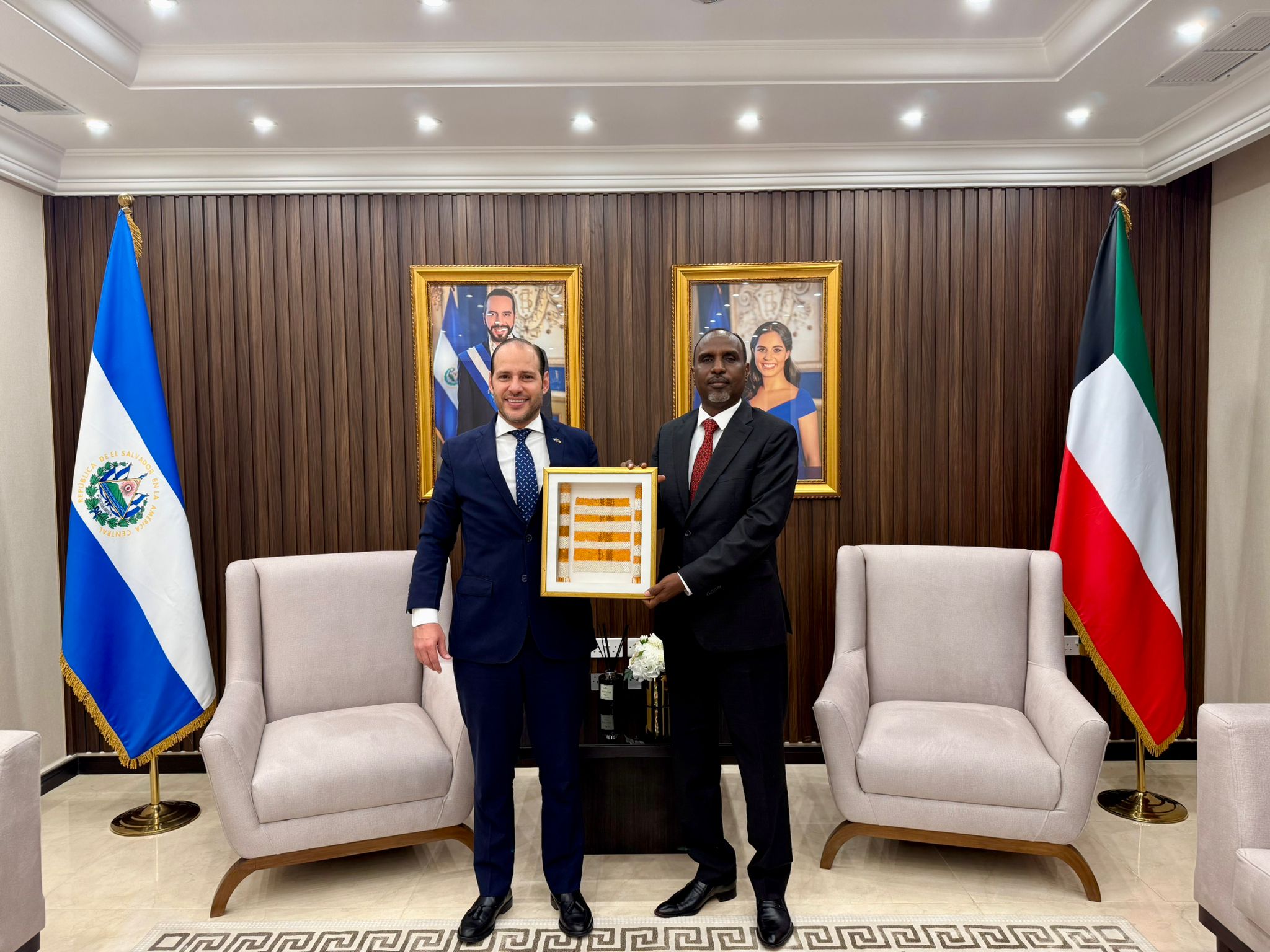 Visit of His Excellency to the Embassy of the Republic of El Salvador